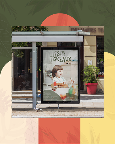 Palette de couleurs douces terracotta et vert pour identité visuelle bien-être et enfance